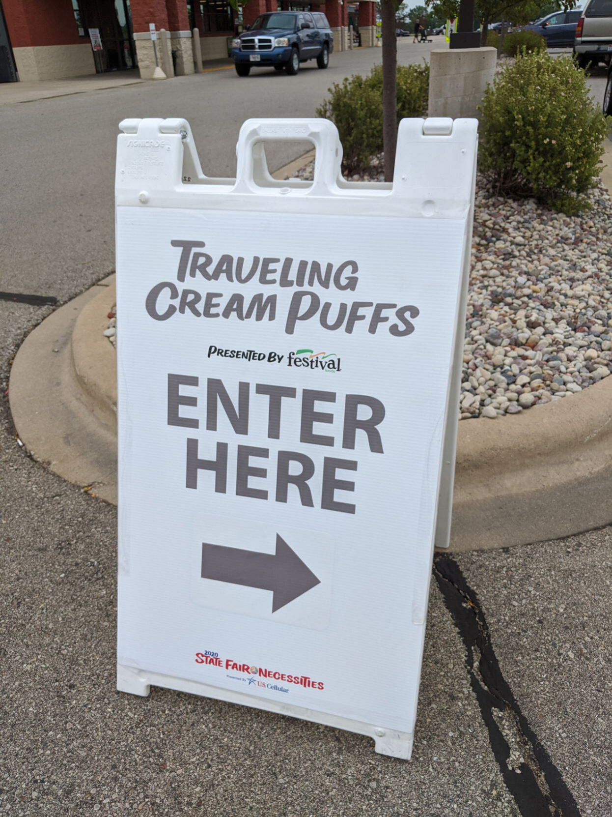cream puffs sign